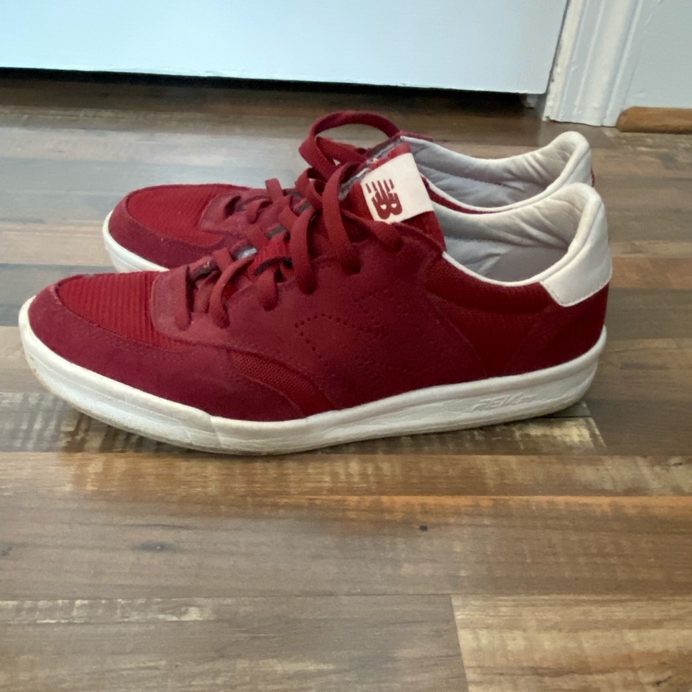 New Balance 300